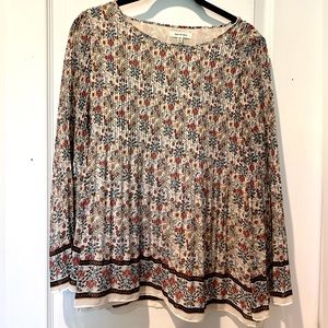 Sheer Flare Sleeve Floral Top